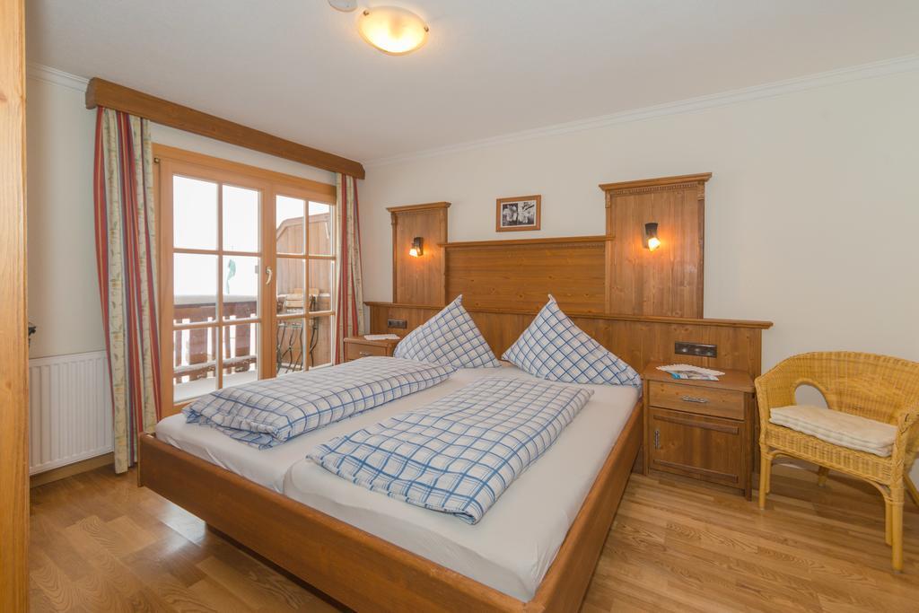 Gloesalm Apartment Ramsau am Dachstein Phòng bức ảnh